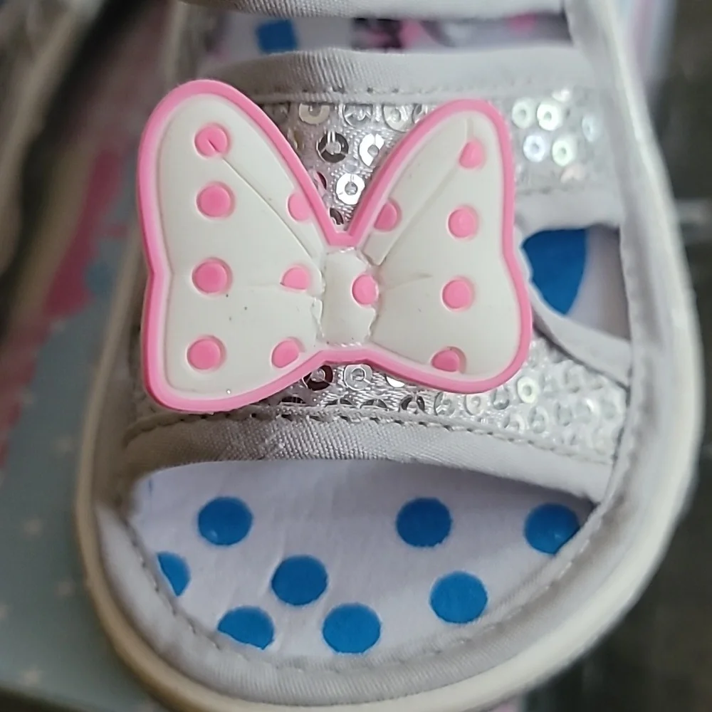 Little Star Silver Sequins White Pink Bow Strap Sandals Squeek Shoes, Size 6